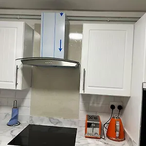 Apartment 2 Bed Near Nec Airport, Jlr, Wrld, Solihull