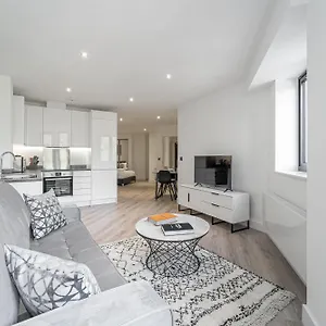 Apartment Seven Living Residences - Close To Nec & Bhx - Free Parking, Solihull